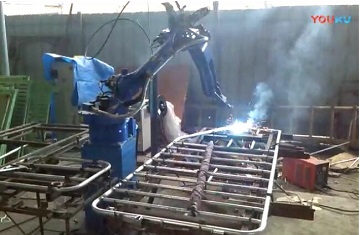 机器人焊接视频